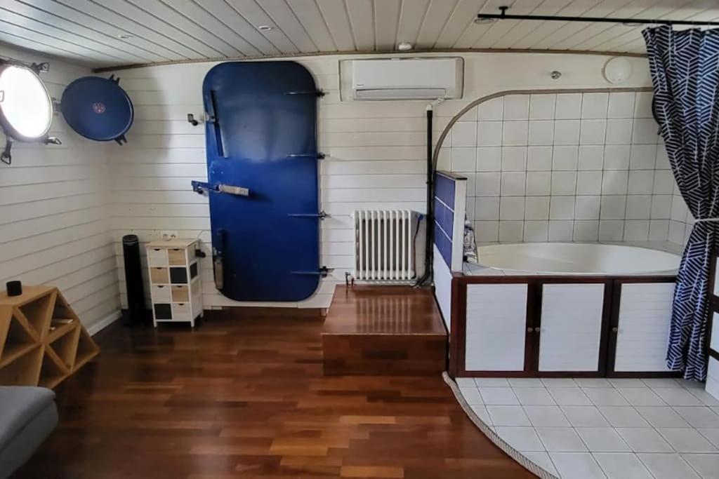 Appartement Dans Peniche Atypique Et Idyllique A Confluence Лион Екстериор снимка