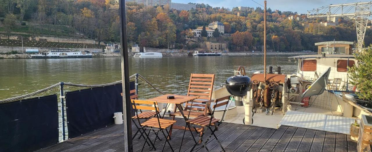 Appartement Dans Peniche Atypique Et Idyllique A Confluence Лион Екстериор снимка